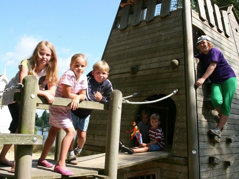 Comfortable Chalet With Wifi, Located In Green Twente