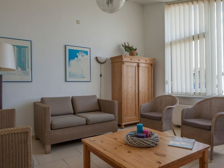 Tidy Holiday Home With Microwave, Beach At Walking Distance