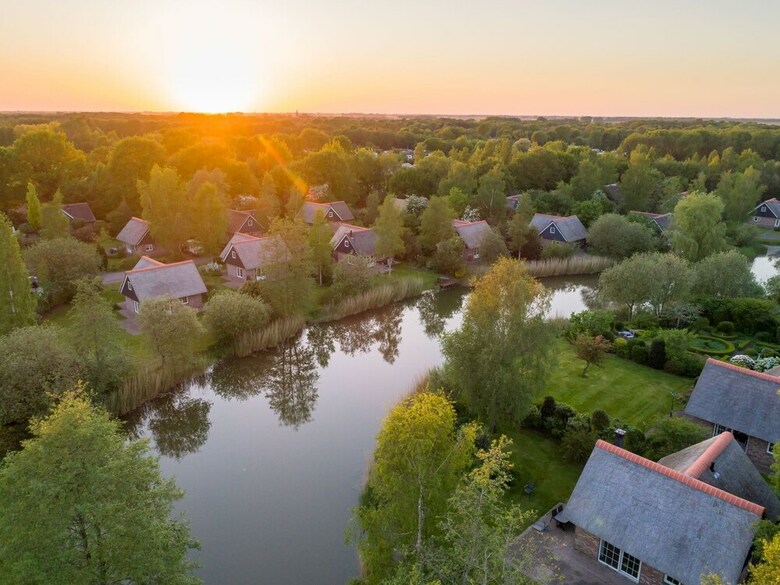 Great Thatched Villa With Solarium, In A National Park