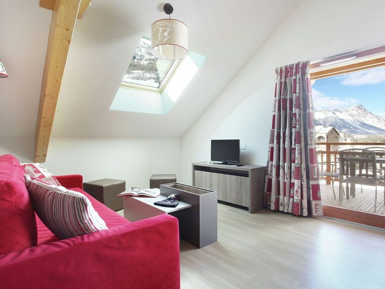 Modern Apartment In A Ski Area Known For Its Sunshine
