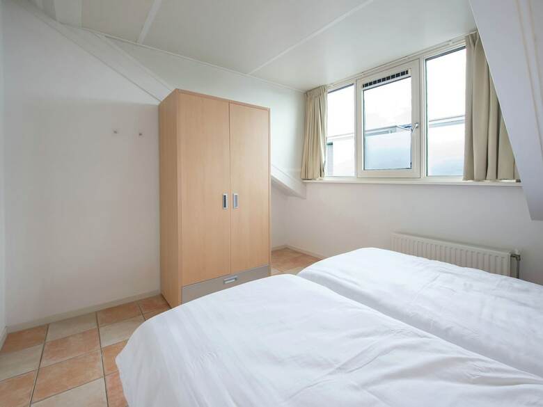 Tidy Apartment With Dishwasher, Close To Amsterdam