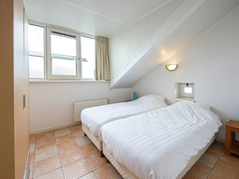 Tidy Apartment With Dishwasher, Close To Amsterdam