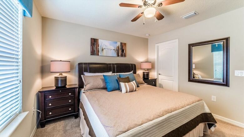 8873 Rhodes Street - Fs