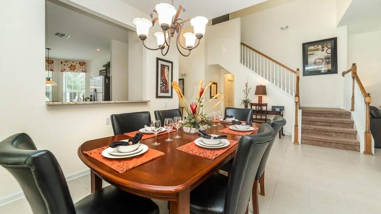 Villa 2624 Daulby Street