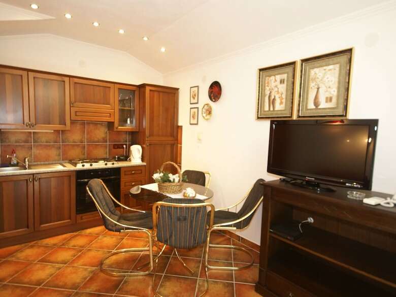 Cosy Apartment With Private Beach In Kraljevica