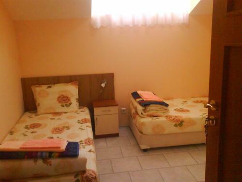 Hostal Aleks Guest House