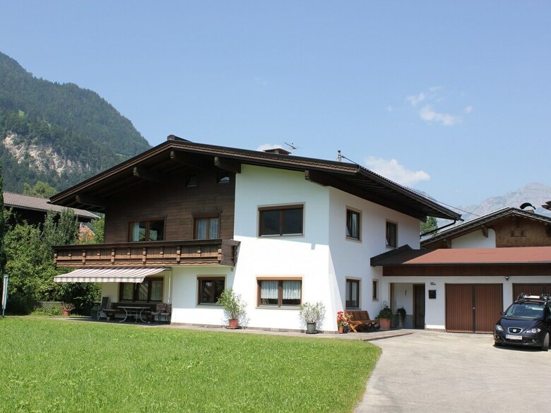 Contemporary Hillside Holiday Home In Schlitters