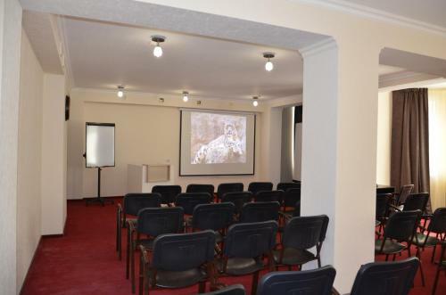 Hotel Snezhniy Bars Cheget