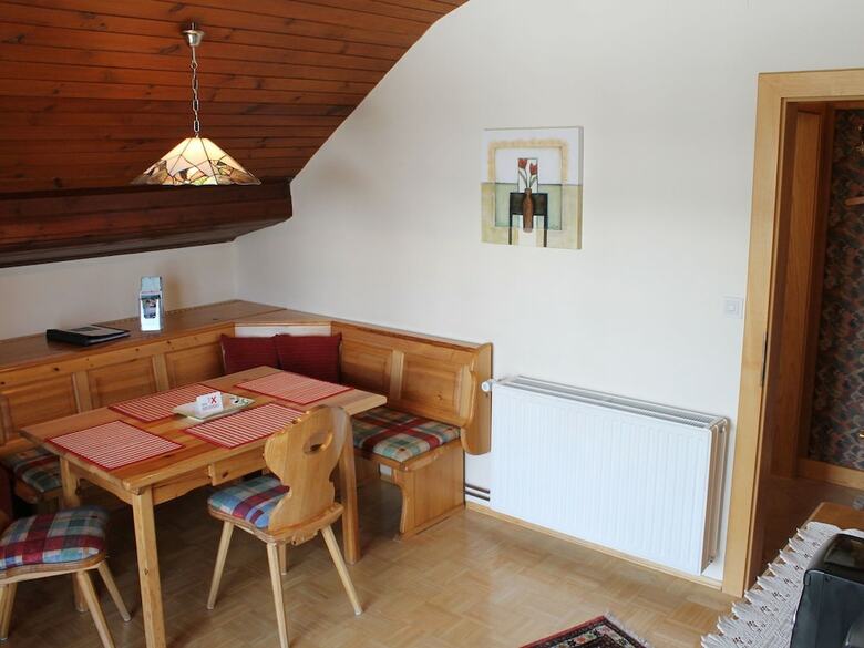Pretty Apartment With Sauna, Ski Storage, Parking, Balcony