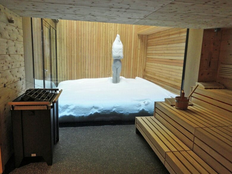 Classy Apartment With Infrared Sauna, Balcony And Garage