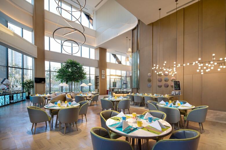 Hotel Holiday Inn Zhengzhou Riverside