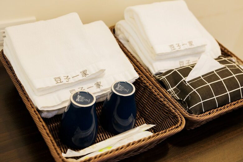 Hostal Douzi Home Hotel-nearby Metro - Hostel