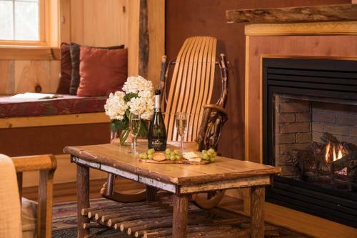 Lodge Robert Frost Mountain Cabins