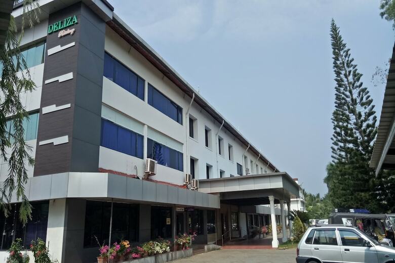 Hotel Oyo 22875 Deliza Residency
