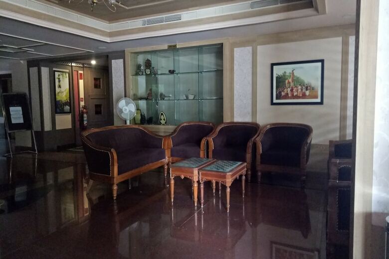 Hotel Oyo 22875 Deliza Residency