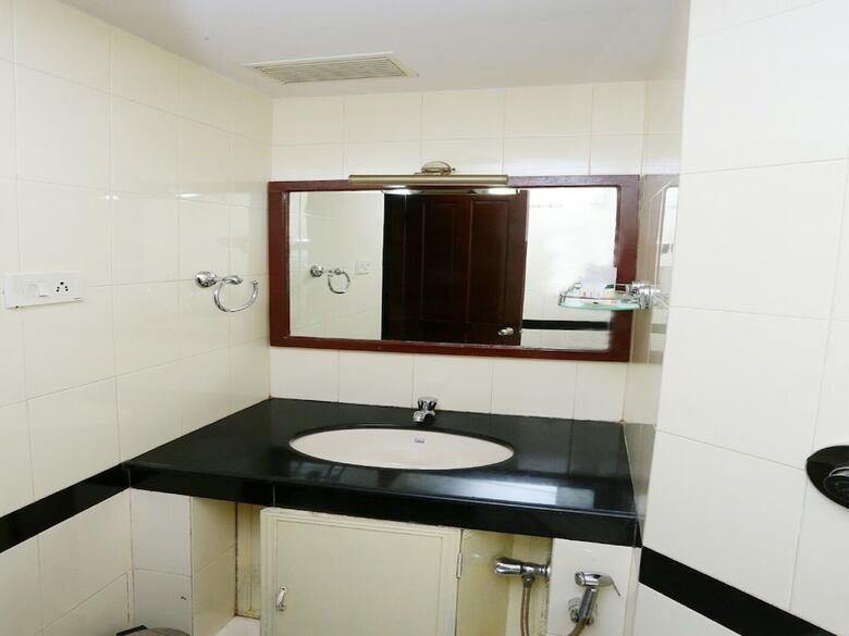 Hotel Oyo 22875 Deliza Residency