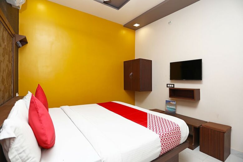Hotel Oyo 18346 Glorify Stay2