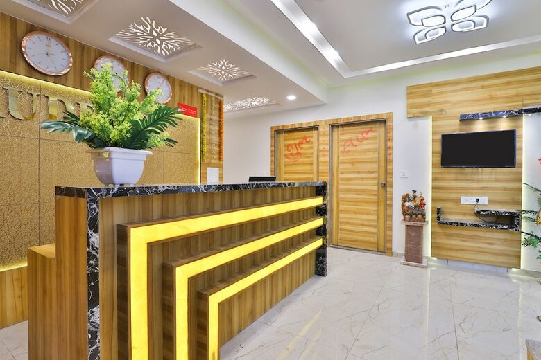 Oyo 24444 Hotel Rudrax