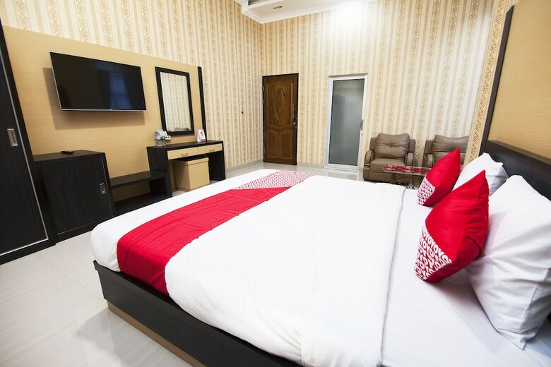 Capital O 540 Esther Hotel