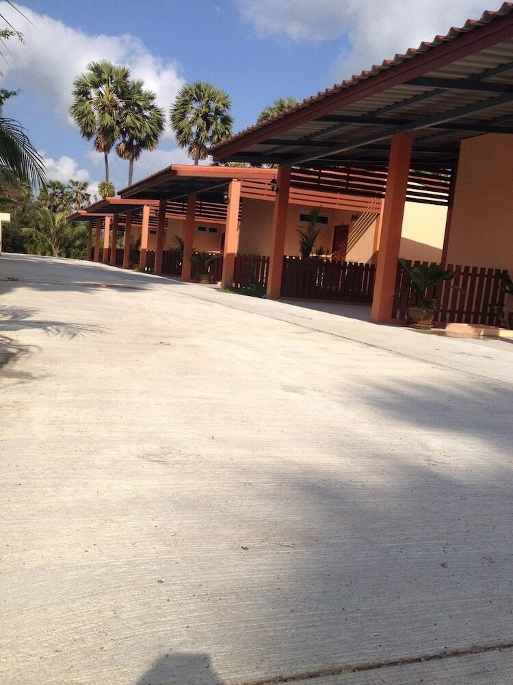 Hotel Palm Payom Village Resort