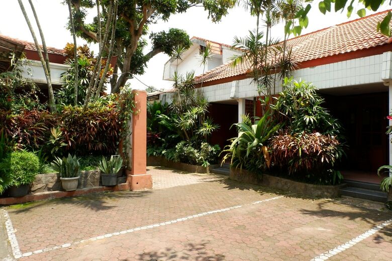 Oyo 517 Hotel Arjuna Lawang