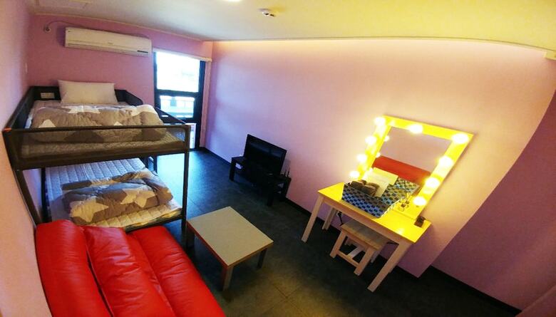 Hostal Suncity Guesthouse - Hostel