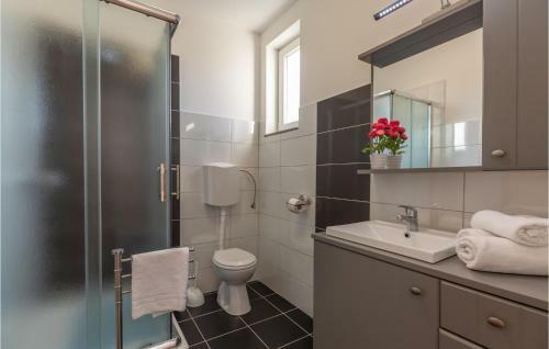 Seven-bedroom Holiday Home In Kamenmost