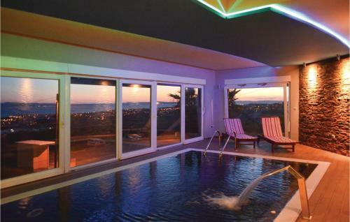 Five-bedroom Holiday Home In Kucine