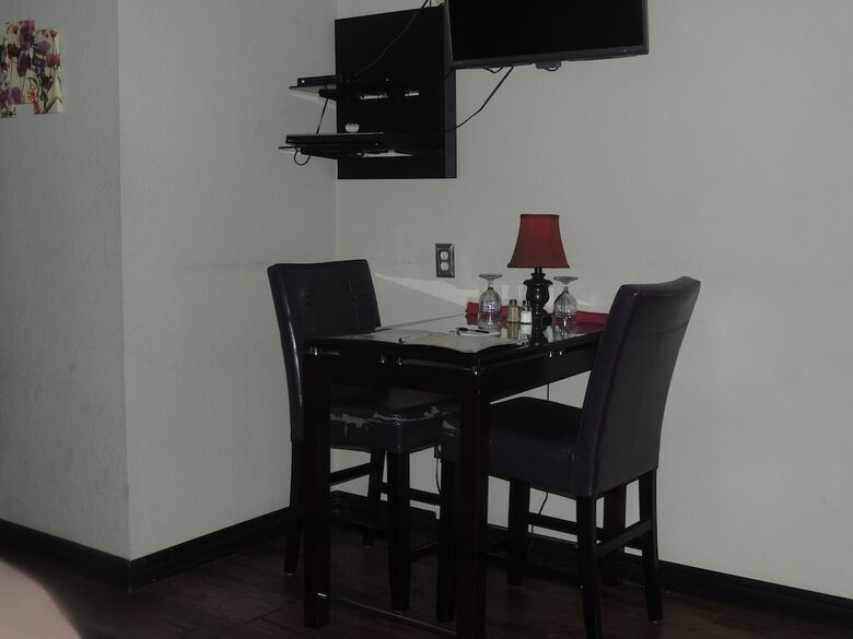 The Whispering Pines Inn Bed & Breakfast