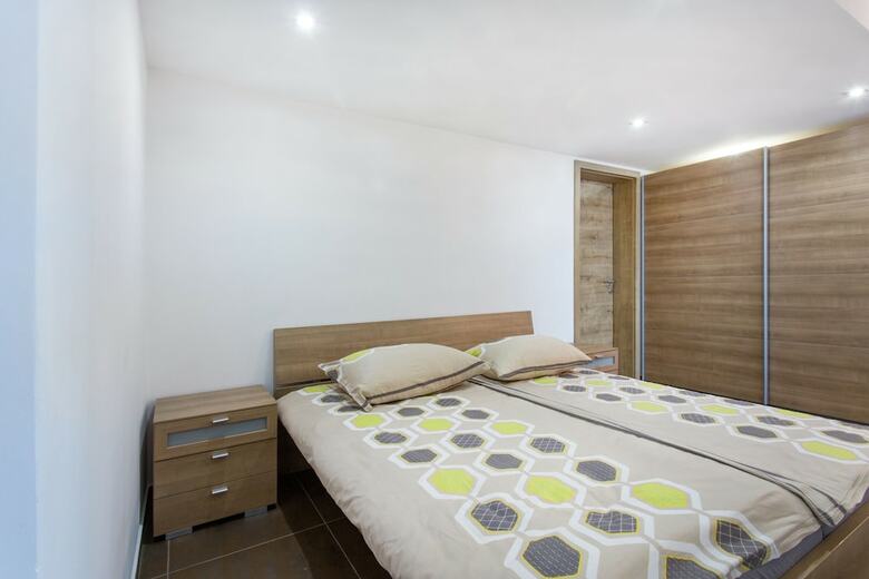 Hotel Domovoj Apartments And Rooms