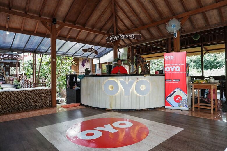 Hostal Oyo 550 Kebon Krapyak Cottage