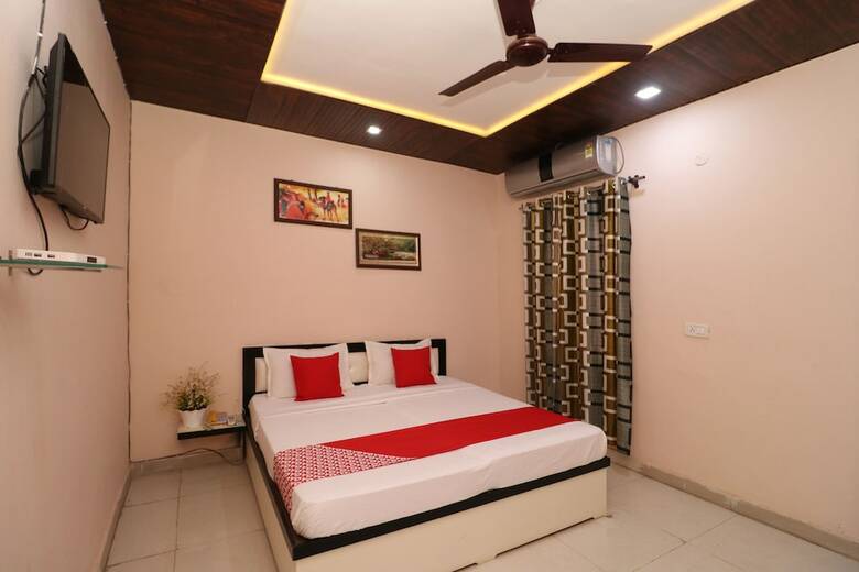 Hotel Oyo 28338 New Life