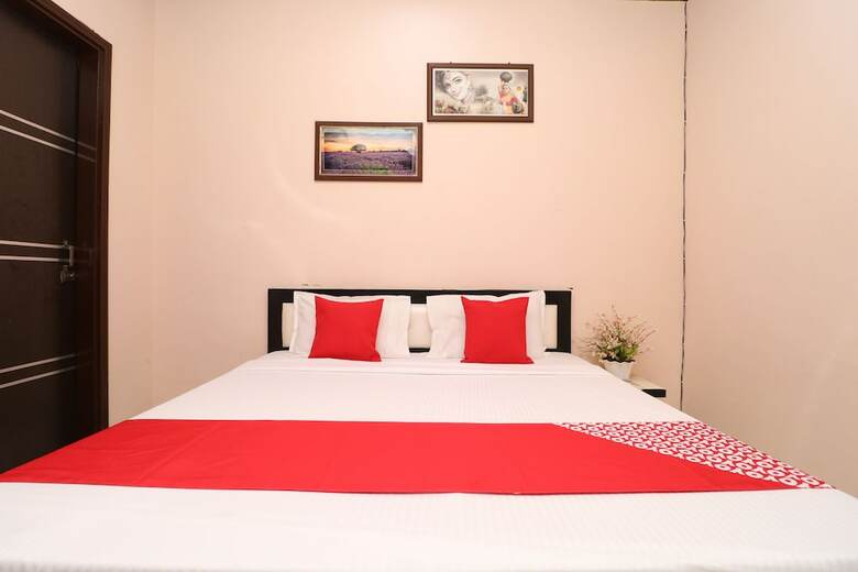 Hotel Oyo 28338 New Life