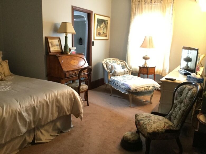 Pemberley House Bed And Breakfast