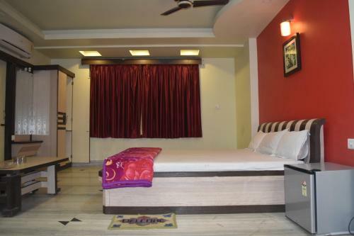 Hotel Mamoni Group