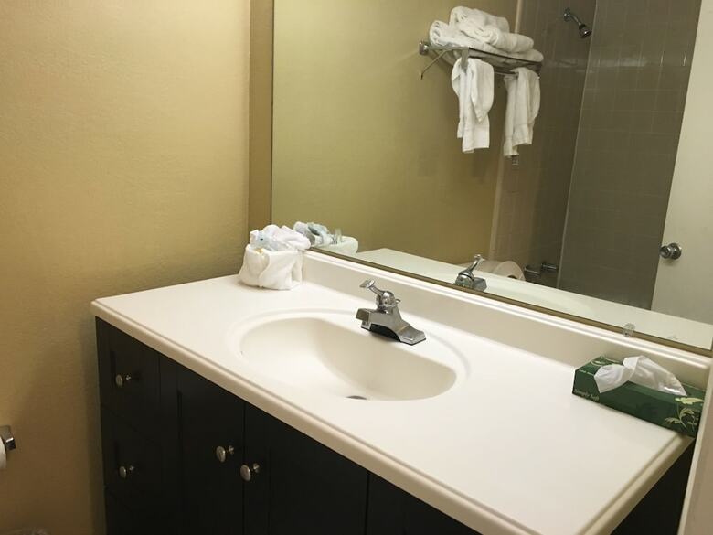 Aparthotel Ambassador Inn And Suites