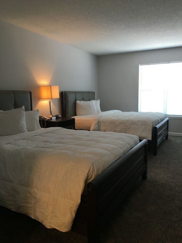Aparthotel Ambassador Inn And Suites