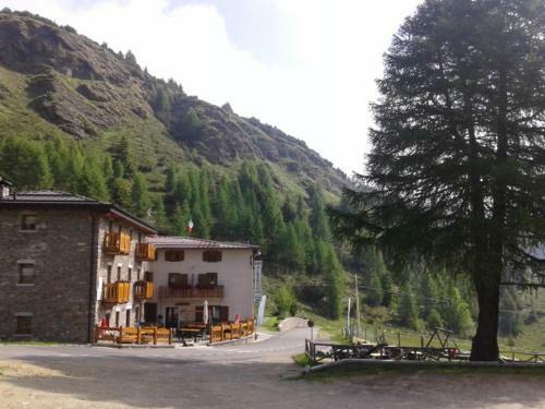 Hotel Albergo Passo Mortirolo