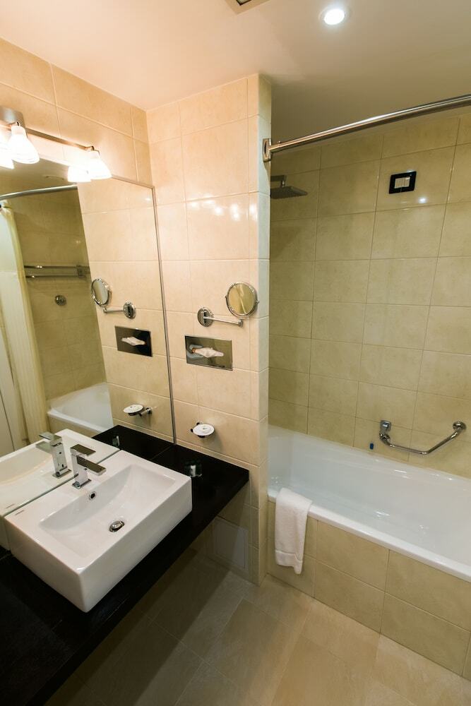 Mira Hotel