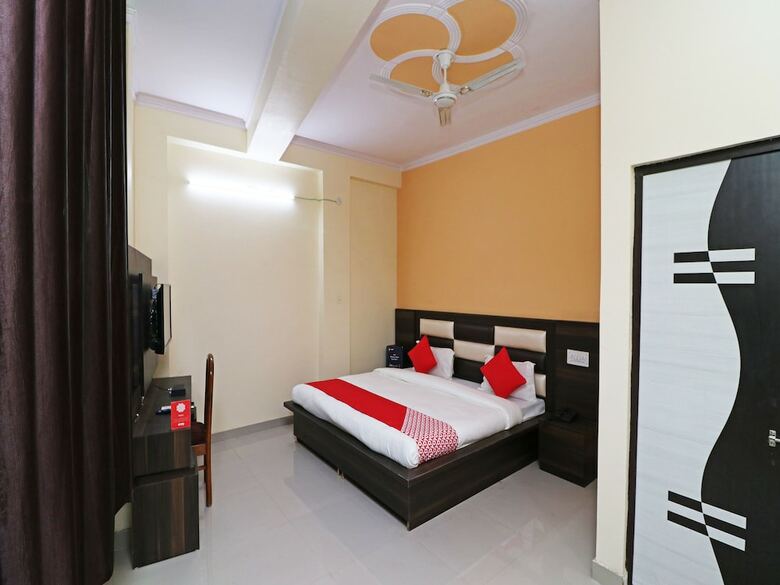 Oyo 16362 Hotel Ashiyana