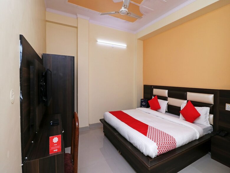 Oyo 16362 Hotel Ashiyana