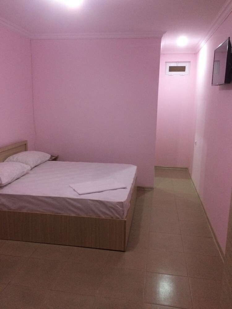 Green Garden Hotel
