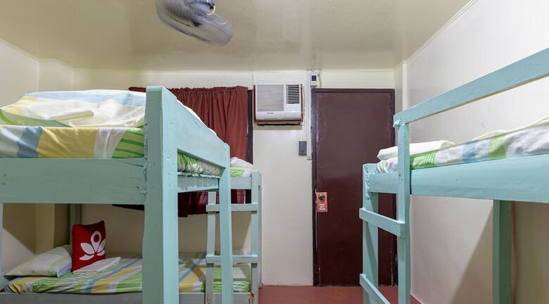 Hotel Zen Rooms Basic Iloilo Paraw Resort