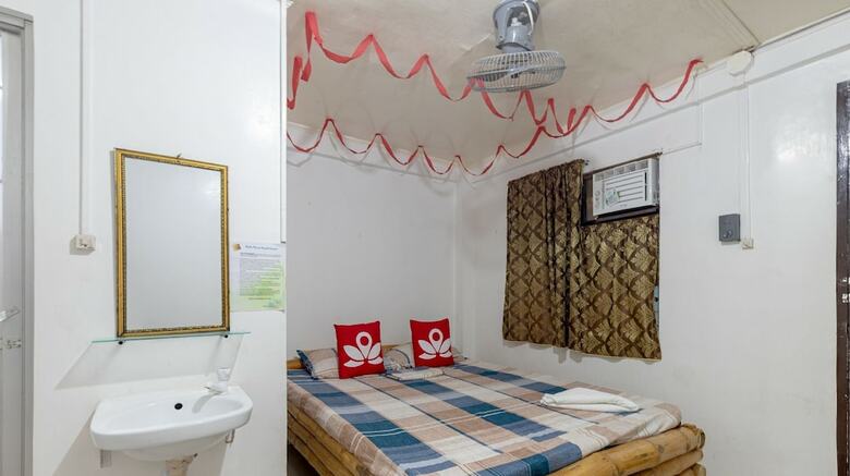 Hotel Zen Rooms Basic Iloilo Paraw Resort