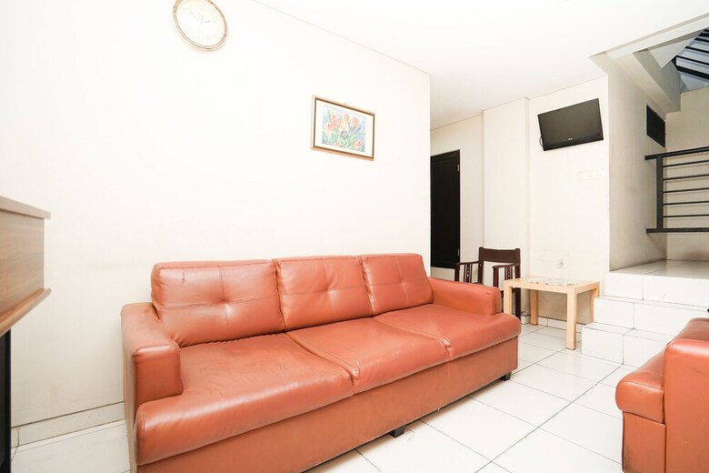 Hotel Oyo 748 R-15