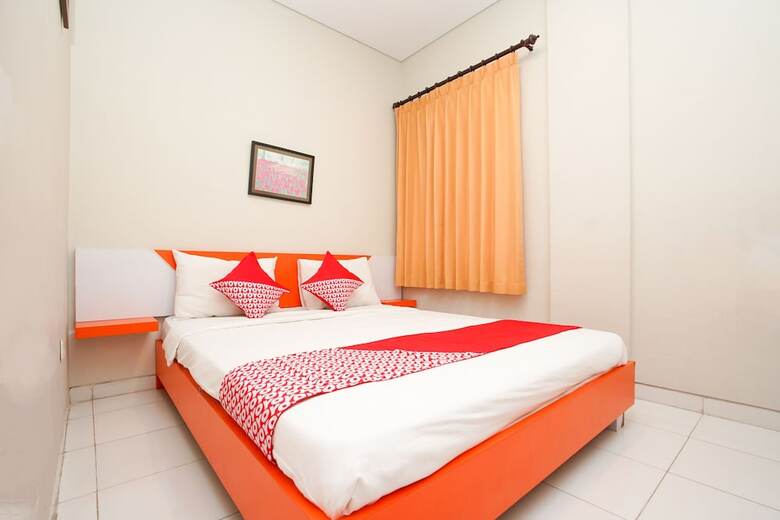 Hotel Oyo 748 R-15