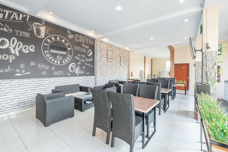Hotel Oyo 876 D' Exclusive