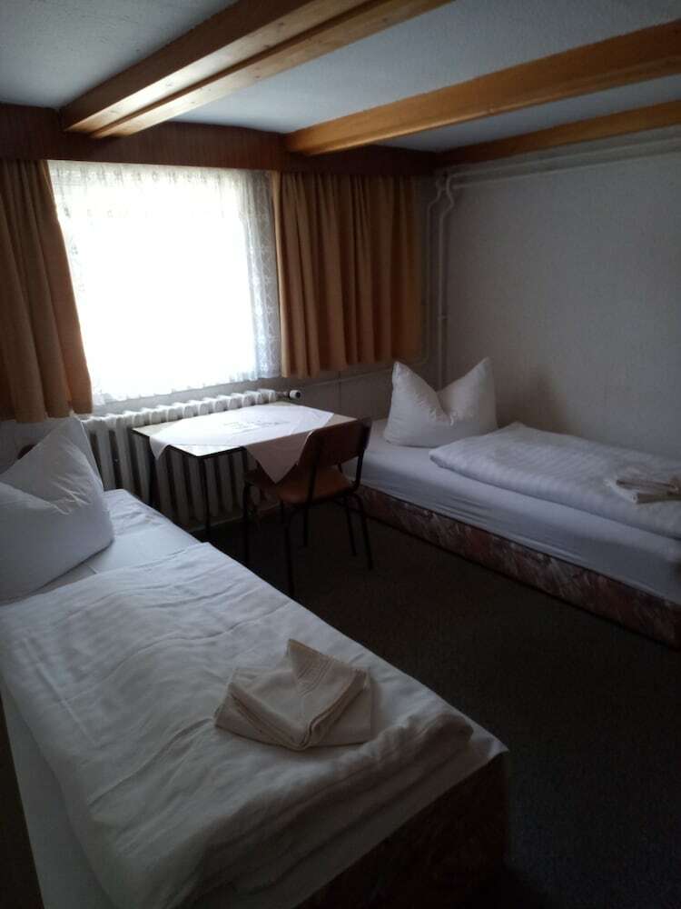 Zur Linde Hotel