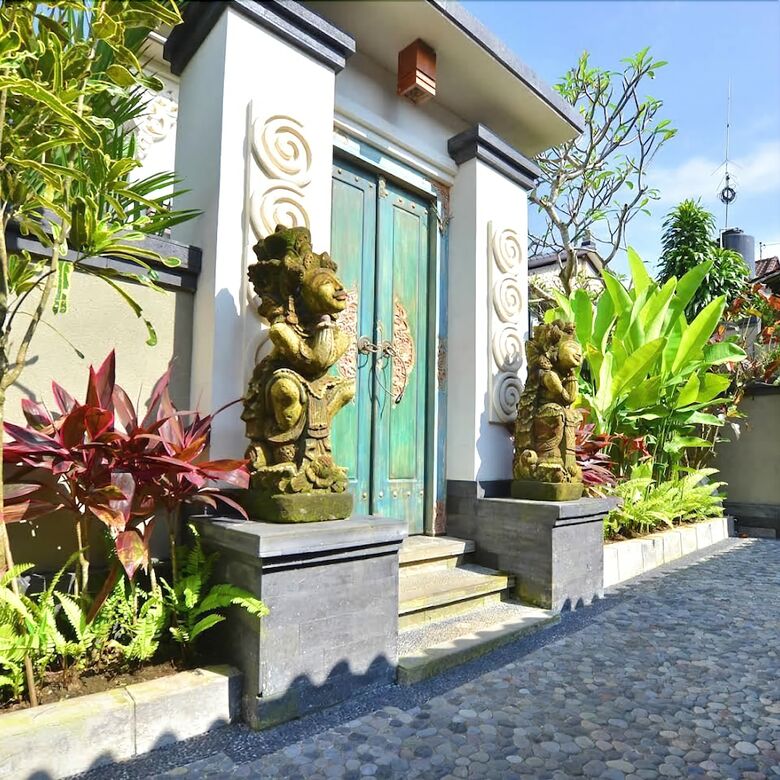 Hotel Nuaja Balinese Guest House