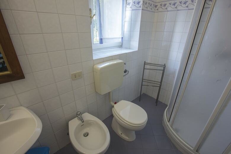 Coriana Apartments & Villas